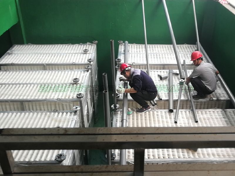 5000噸電子廠生產(chǎn)廢水MBR膜組安裝試水現(xiàn)場（一）